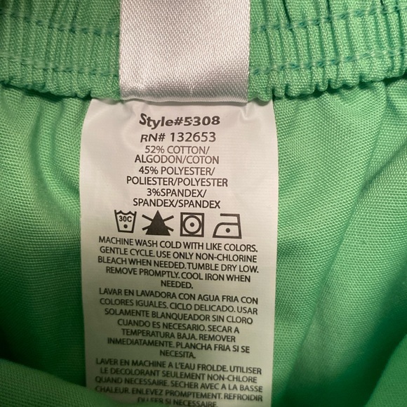 Brand New Scrub Set… - Picture 10 of 12